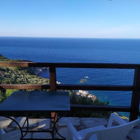 Double Studio Room By The Sea Tsagkarada Exterior foto